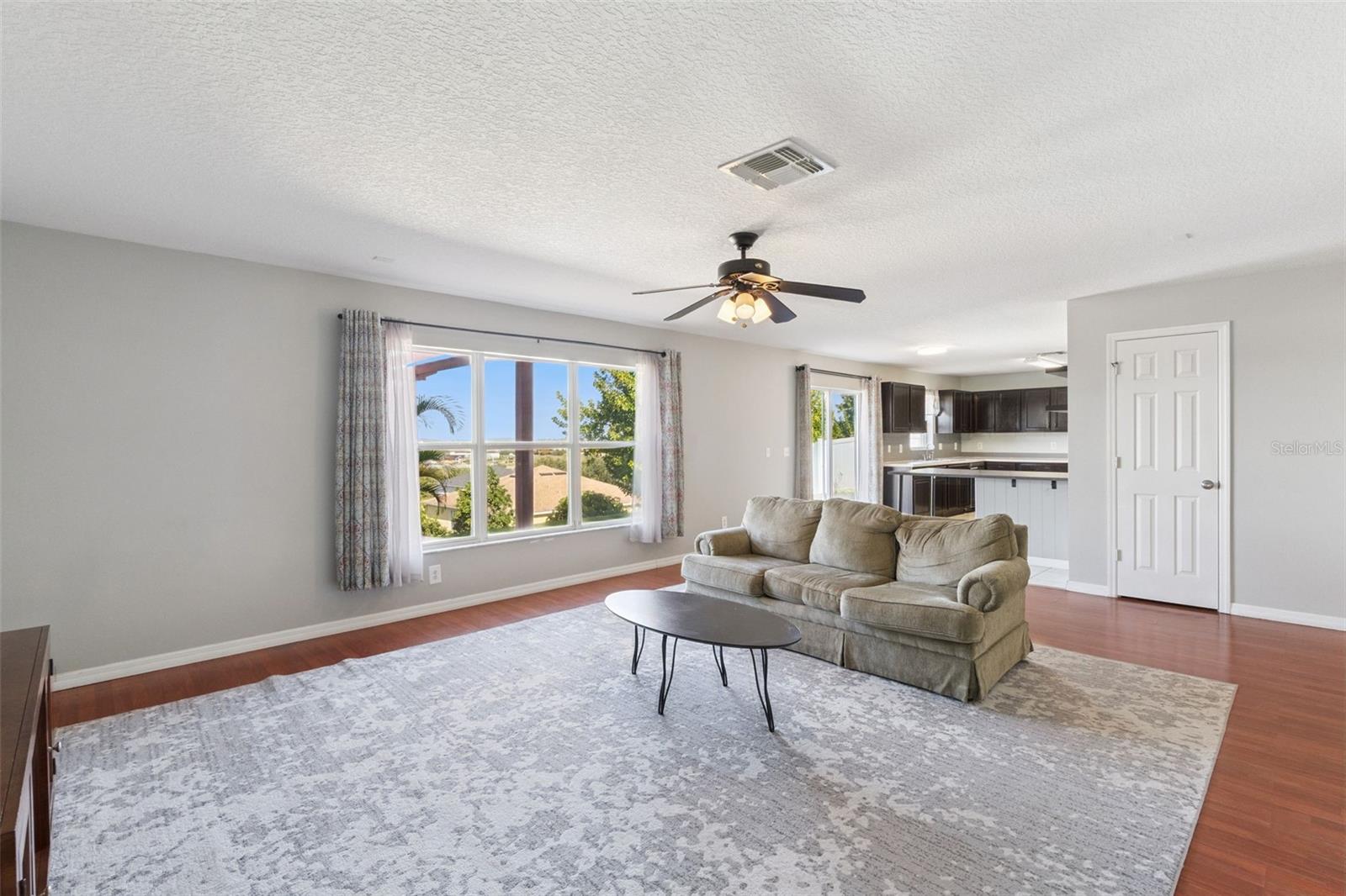 Image 5 of 53 For 297 Sky Valley Street