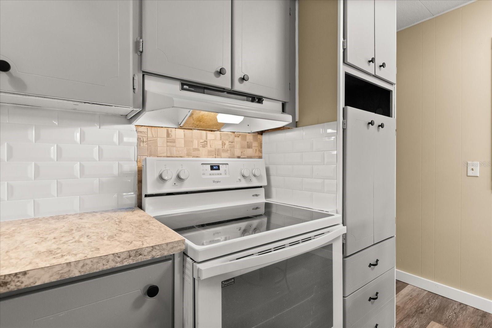 Image 12 of 27 For 465 Marina Lane