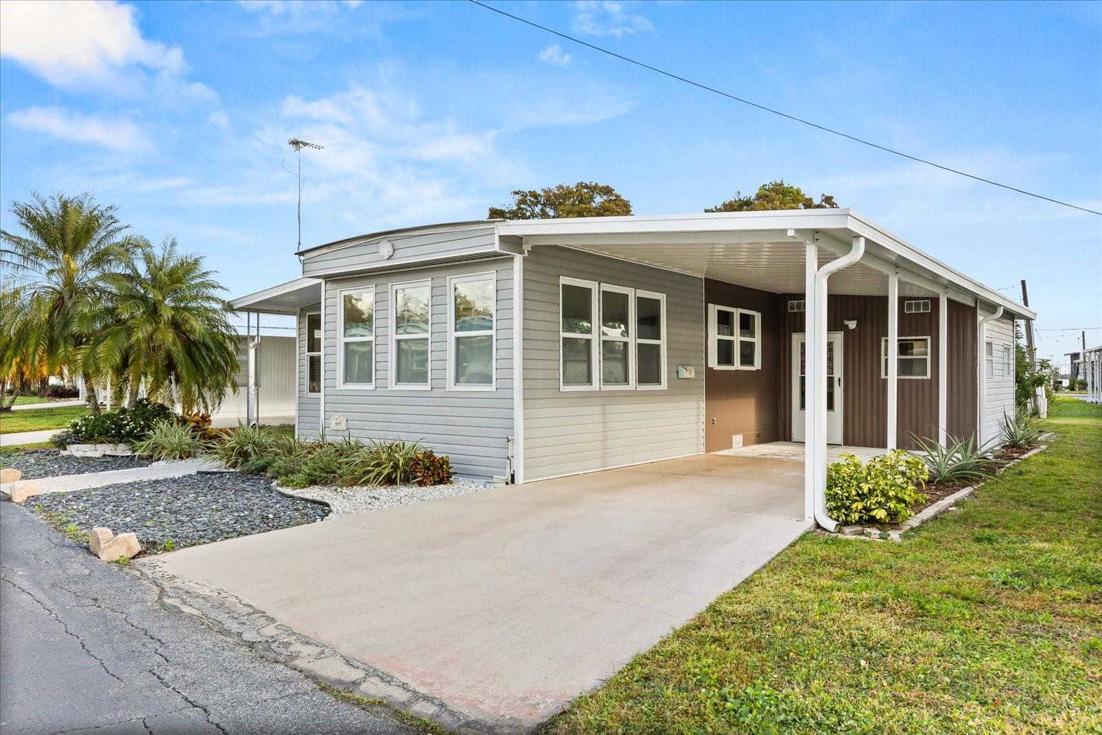 Image 2 of 27 For 465 Marina Lane