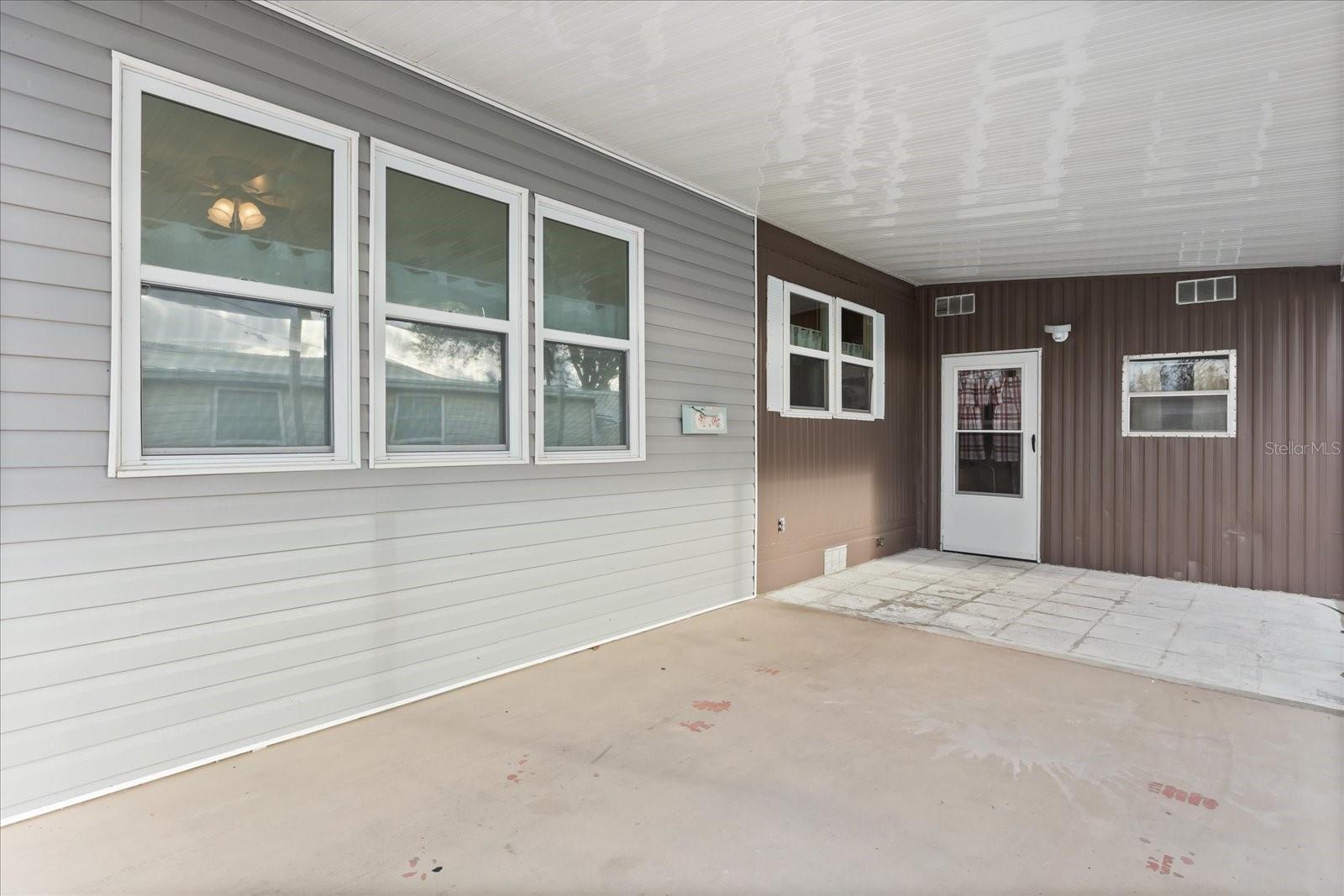 Image 22 of 27 For 465 Marina Lane