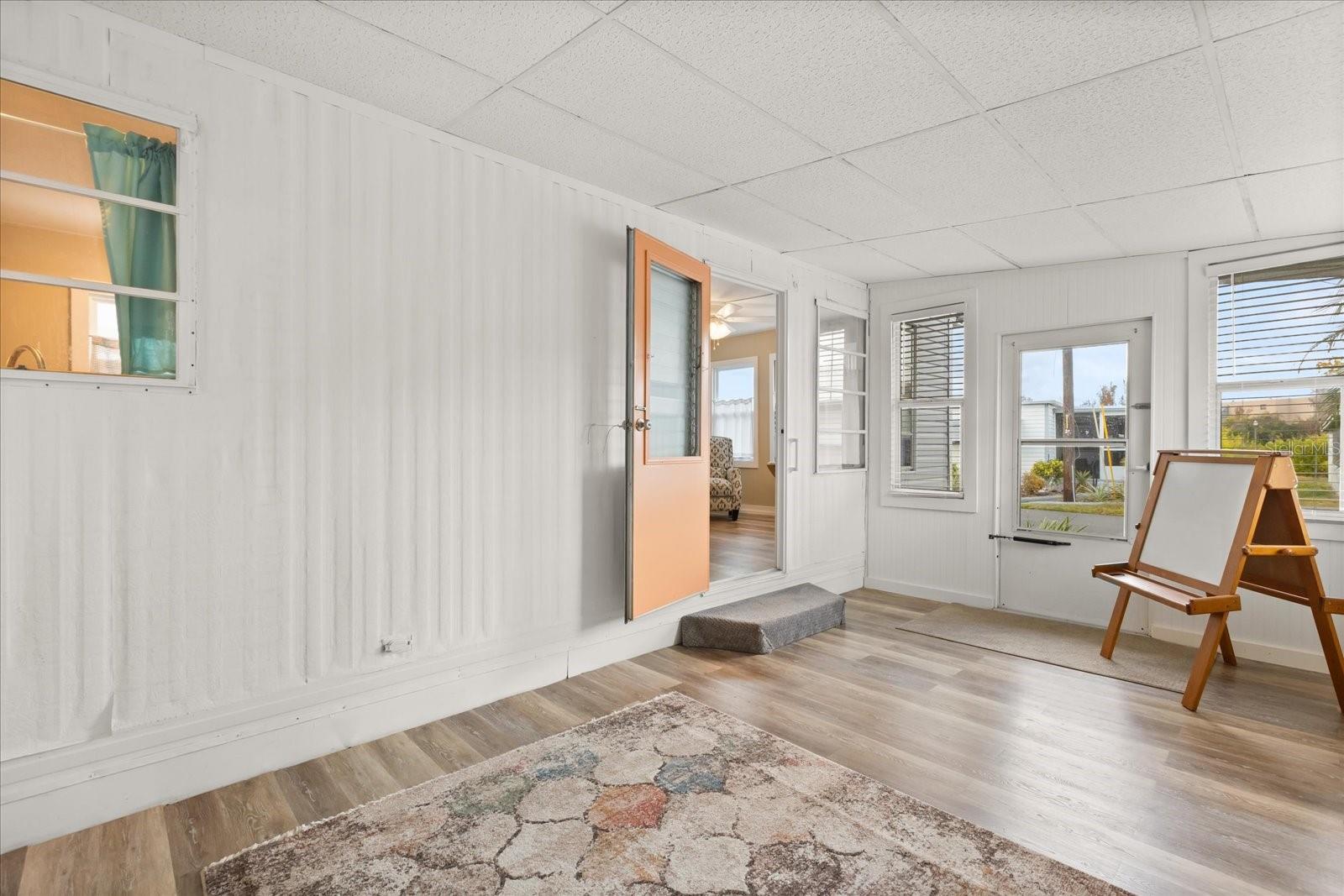 Image 5 of 27 For 465 Marina Lane