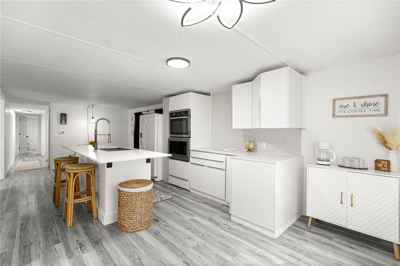 Image 11 of 41 For 18487 18th Street Road