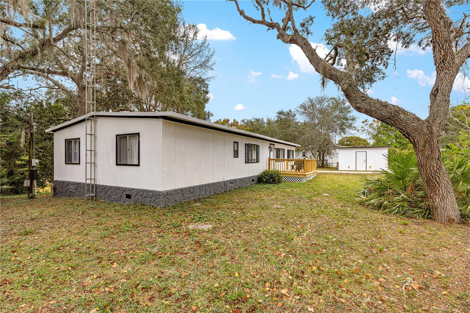 Image 34 of 41 For 18487 18th Street Road