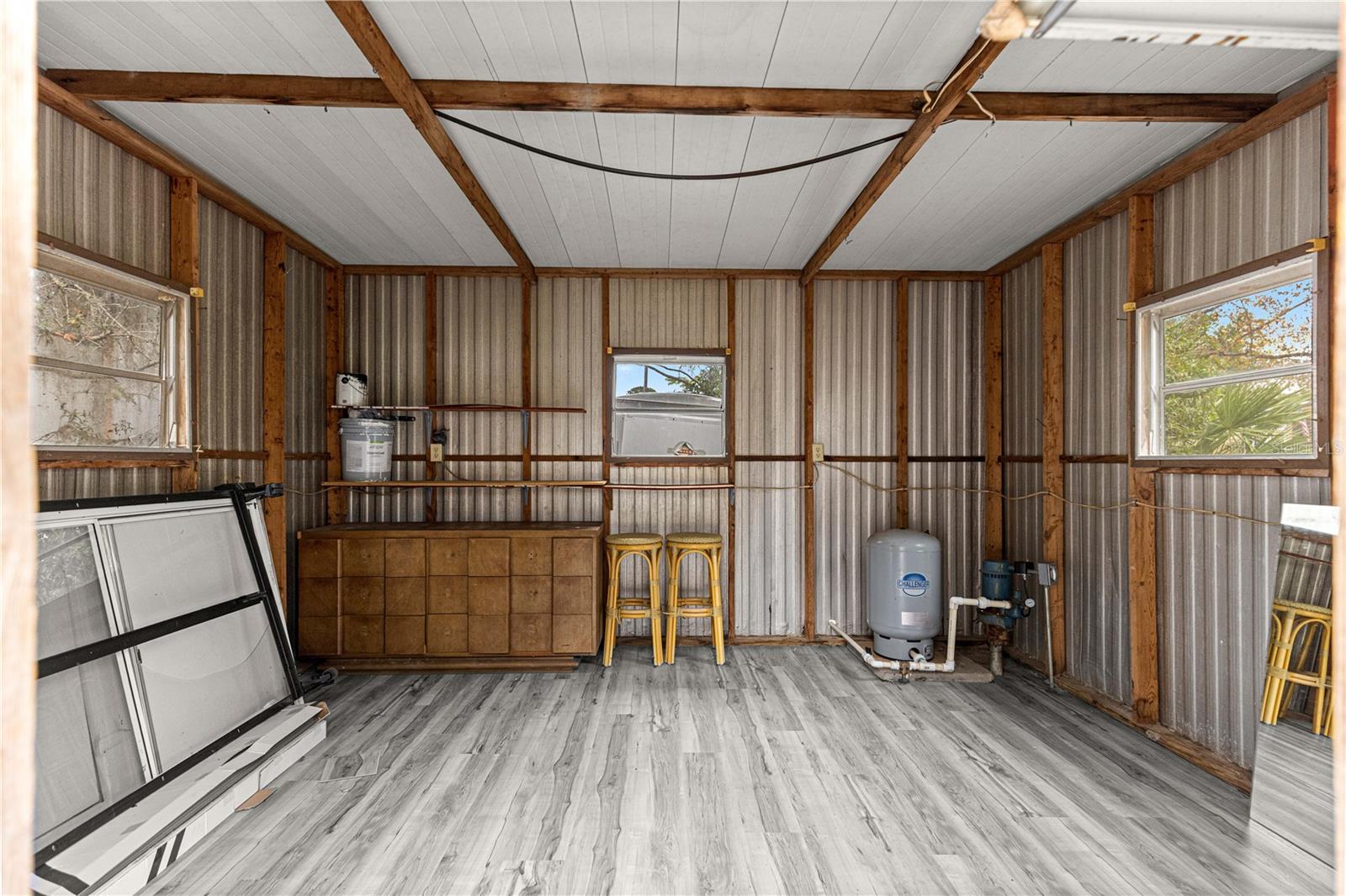 Image 36 of 41 For 18487 18th Street Road