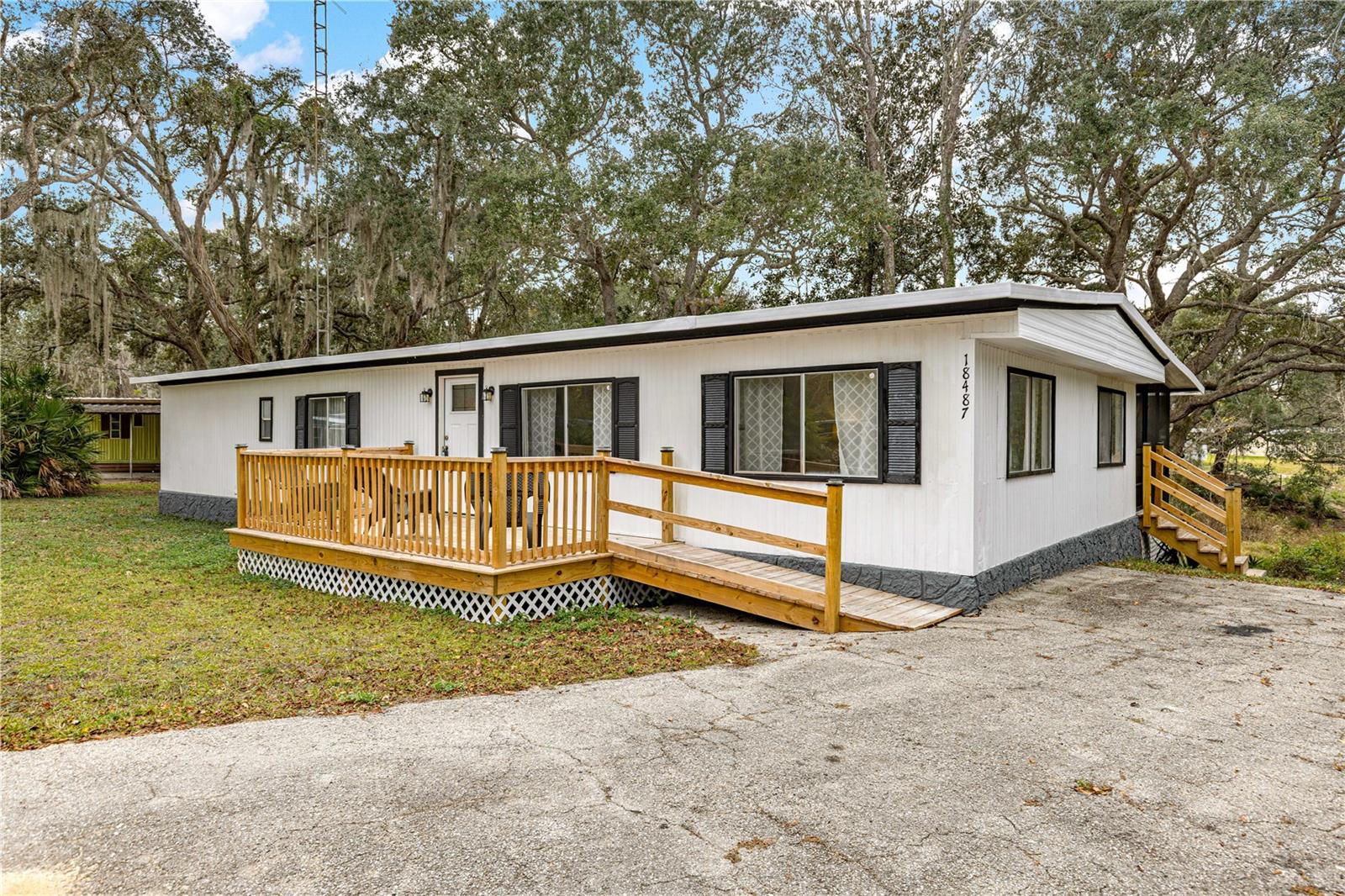 Image 39 of 41 For 18487 18th Street Road