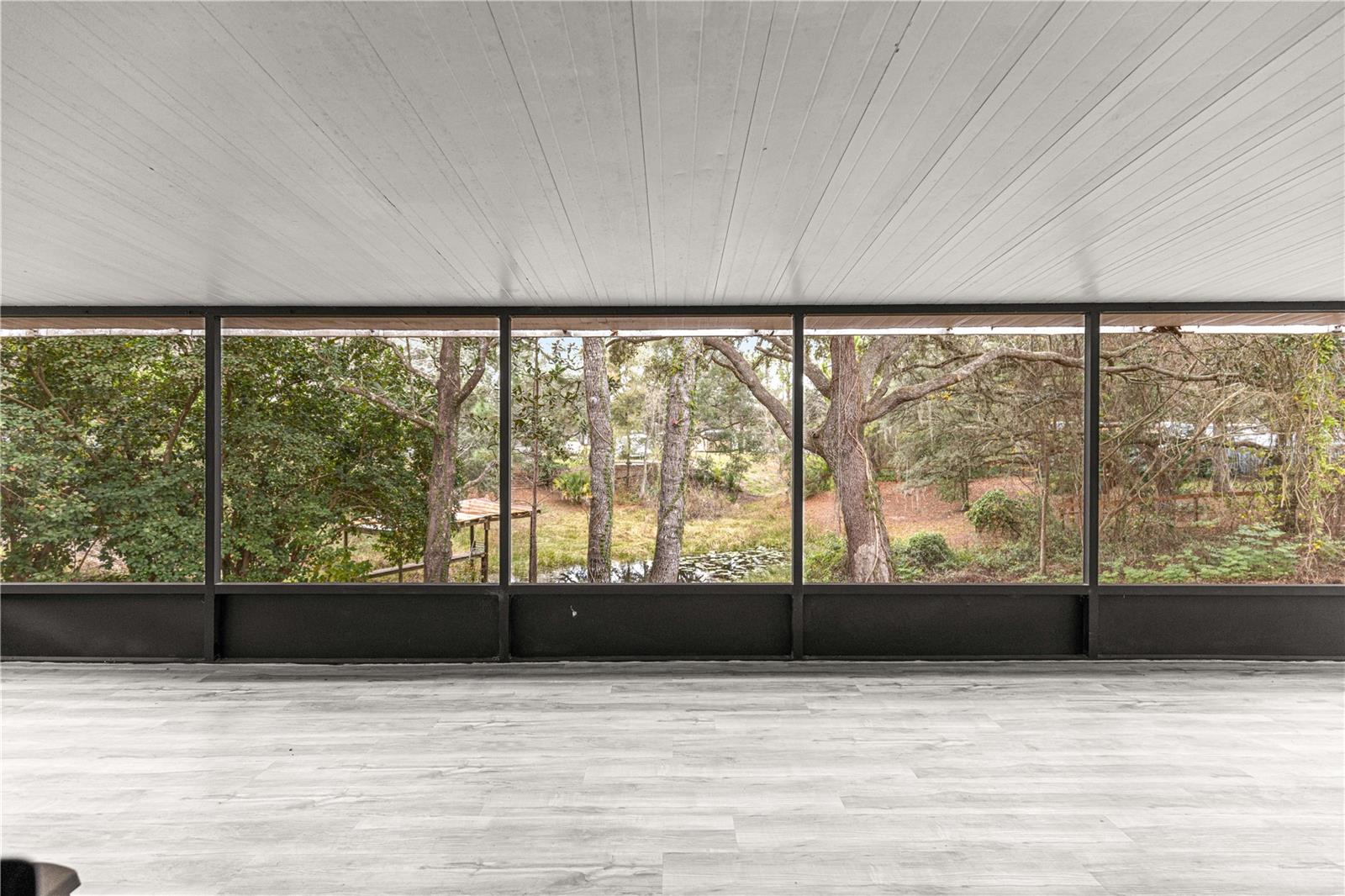 Image 5 of 41 For 18487 18th Street Road