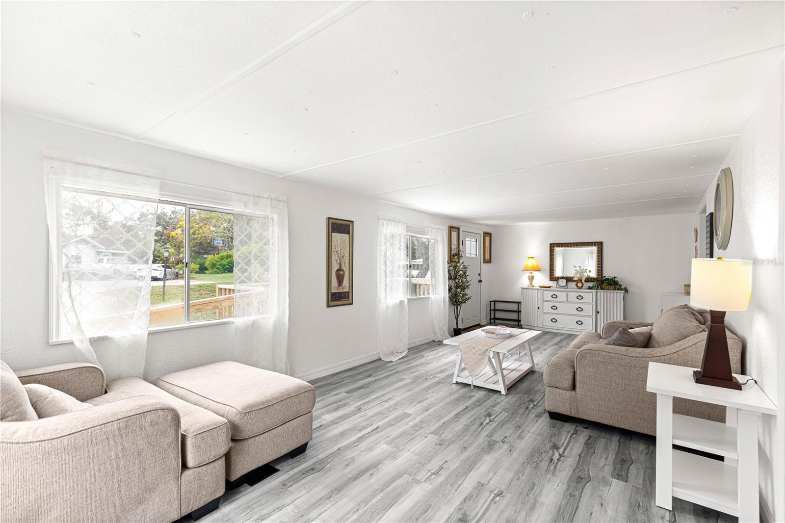 Image 7 of 41 For 18487 18th Street Road