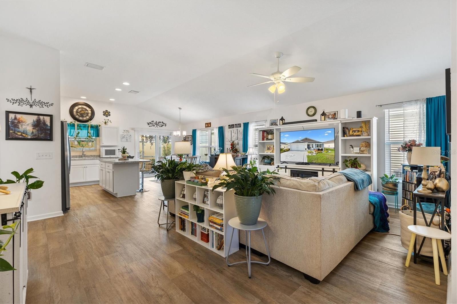 Image 5 of 39 For 4280 Canova Draney Loop