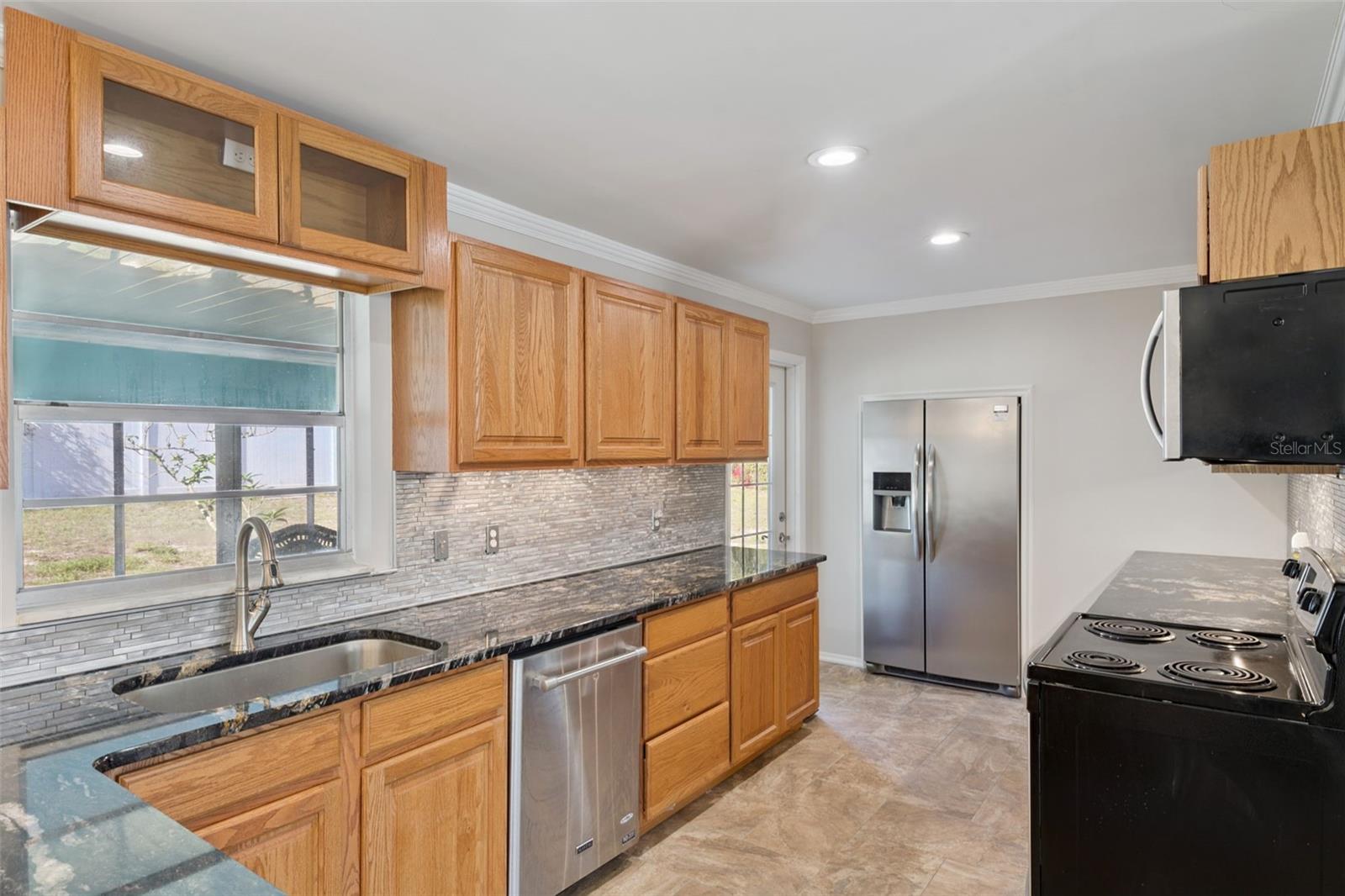 Image 11 of 39 For 33415 Picciola Drive