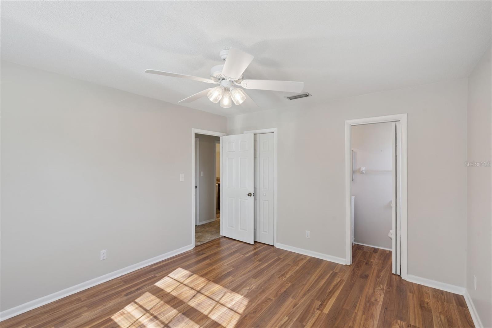 Image 12 of 39 For 33415 Picciola Drive