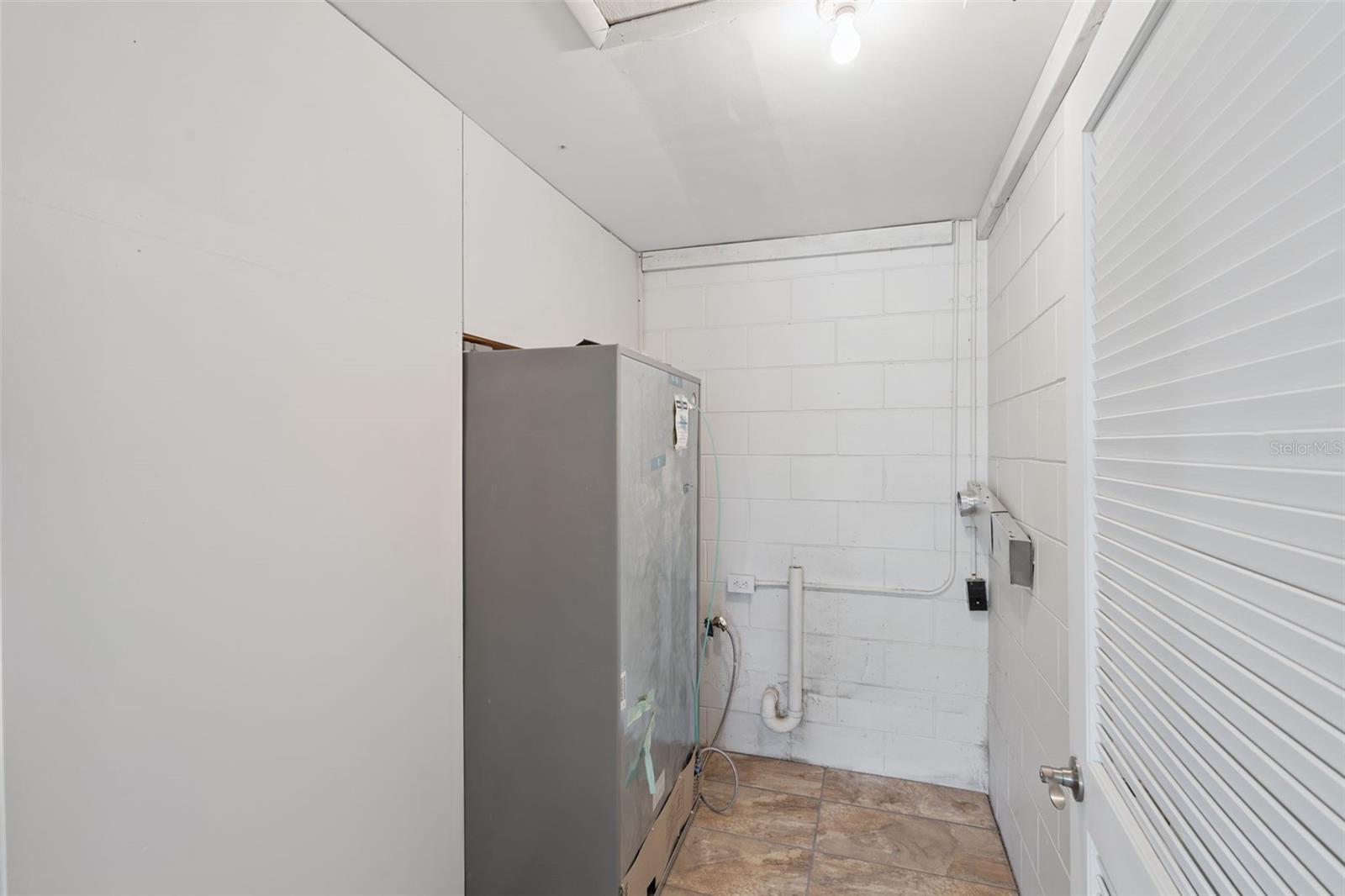 Image 19 of 39 For 33415 Picciola Drive