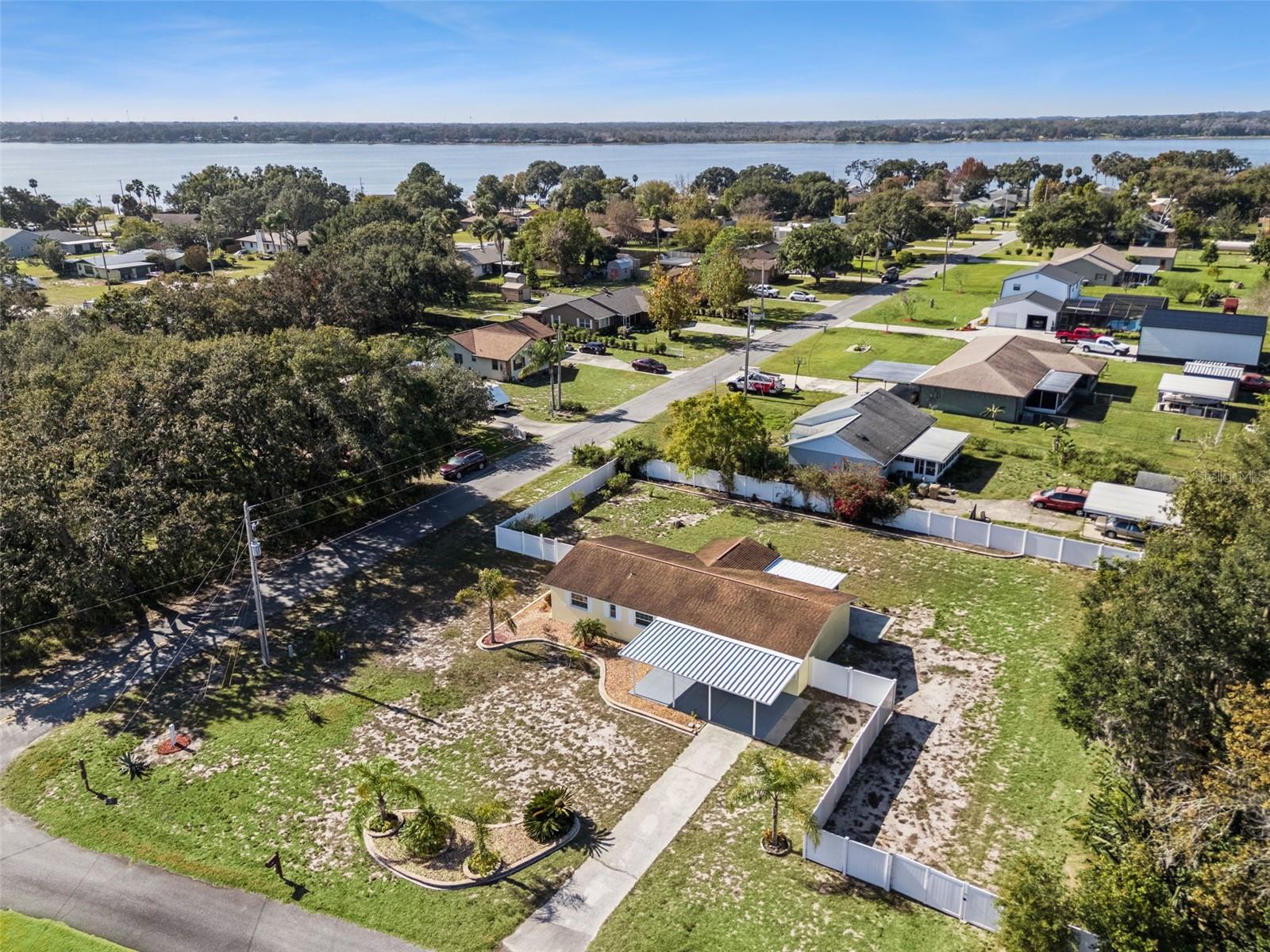 Image 36 of 39 For 33415 Picciola Drive