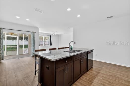 Image 11 of 21 For 3471 Landing View