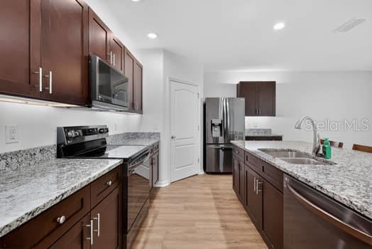 Image 8 of 21 For 3471 Landing View