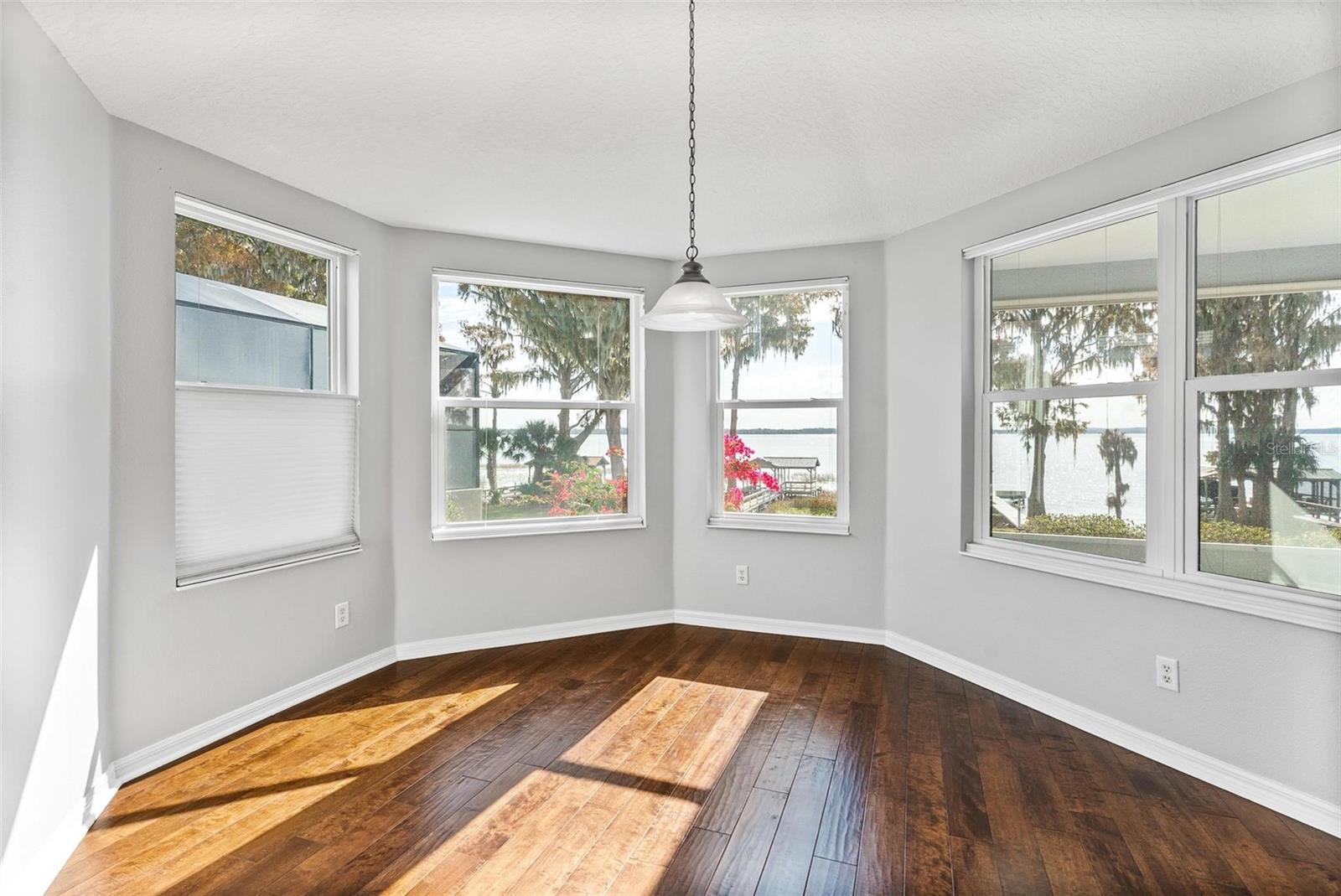 Image 19 of 73 For 5565 Bounty Circle