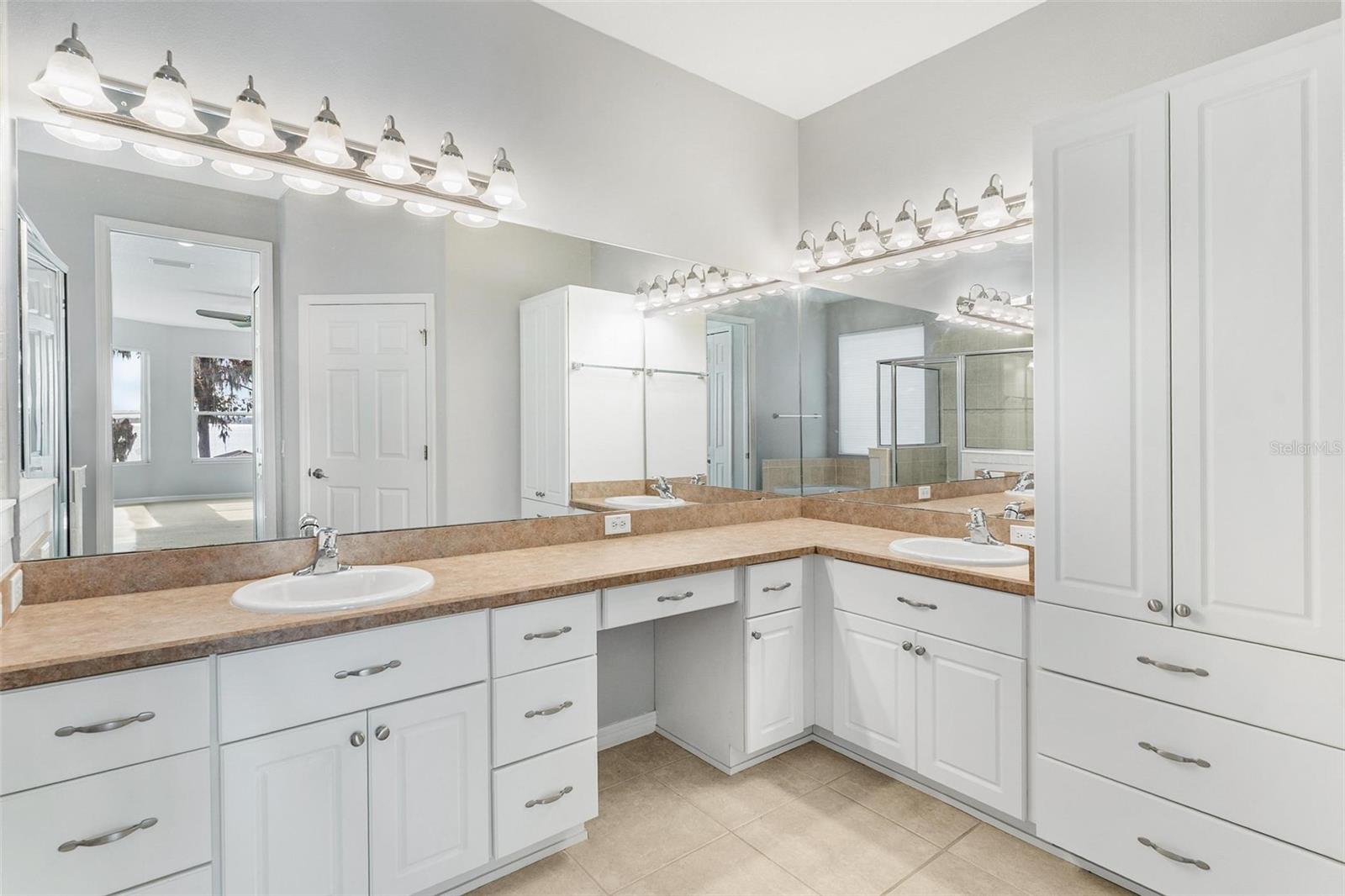 Image 32 of 73 For 5565 Bounty Circle