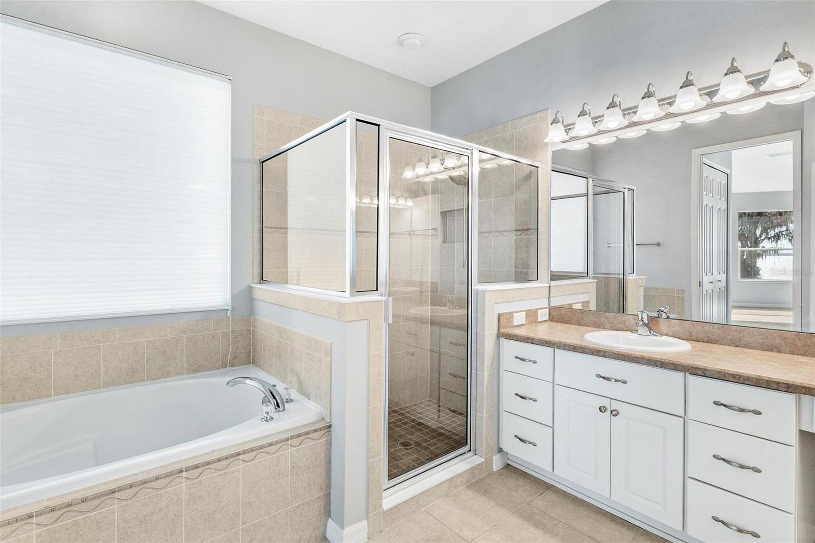 Image 34 of 73 For 5565 Bounty Circle