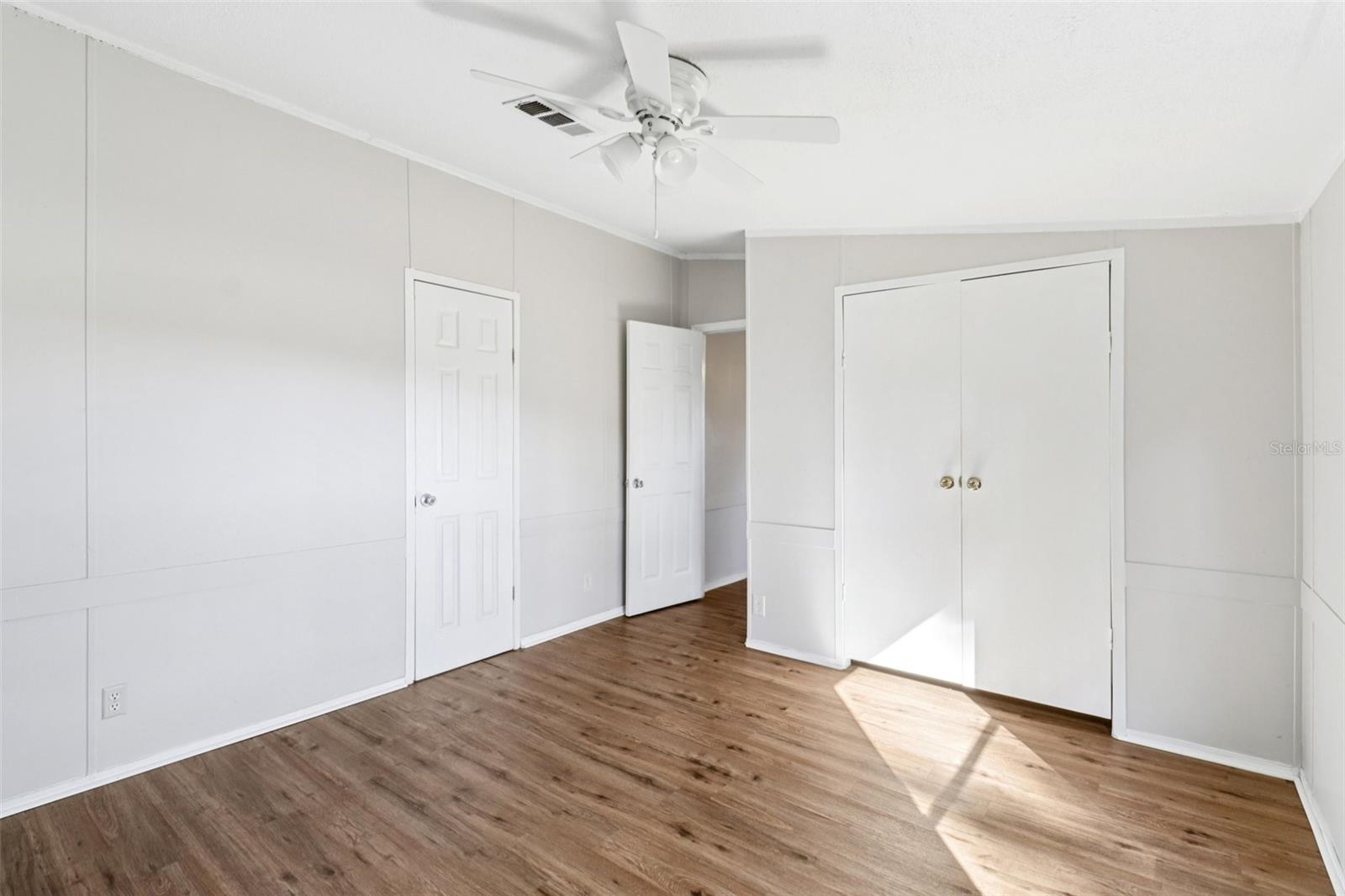 Image 15 of 60 For 16642 58th Avenue