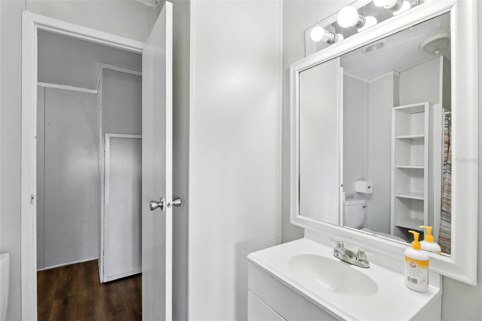 Image 16 of 60 For 16642 58th Avenue