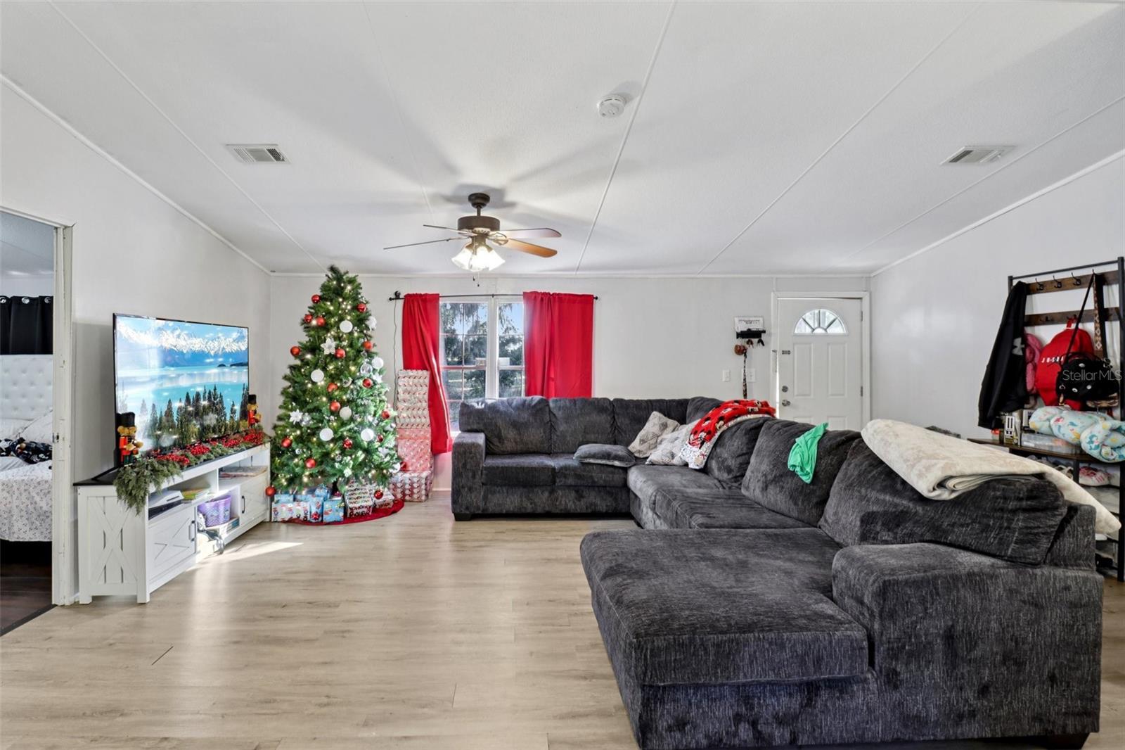 Image 25 of 60 For 16642 58th Avenue