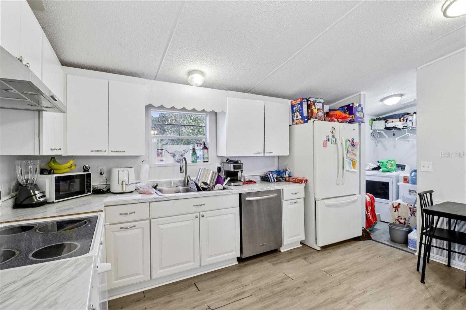 Image 27 of 60 For 16642 58th Avenue