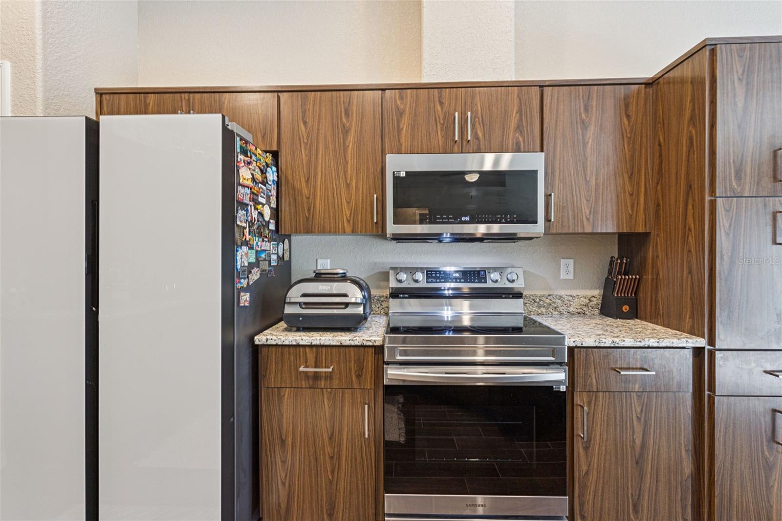 Image 10 of 37 For 33134 Easter Drive