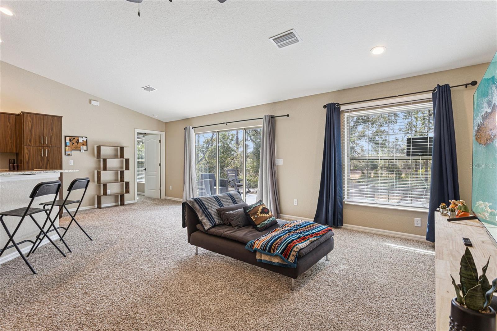 Image 3 of 37 For 33134 Easter Drive