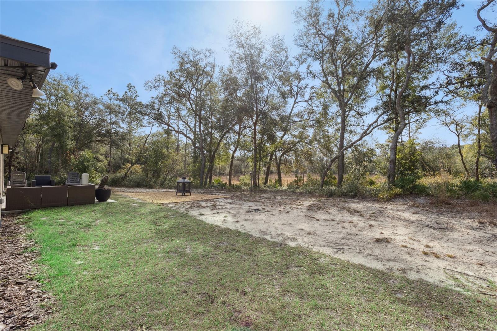 Image 30 of 37 For 33134 Easter Drive