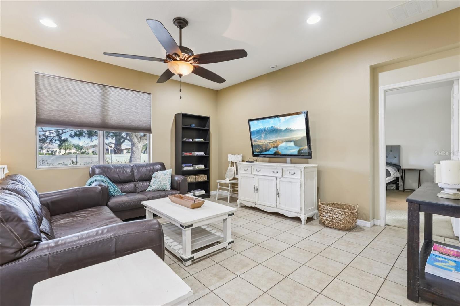 Image 13 of 37 For 1689 Strathmore Circle