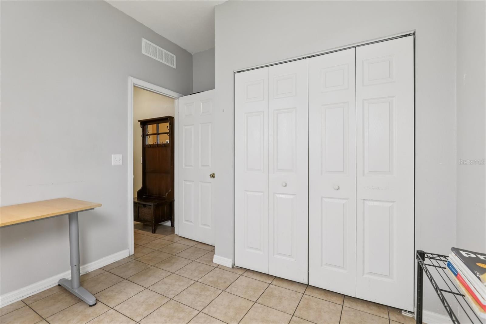 Image 15 of 37 For 1689 Strathmore Circle