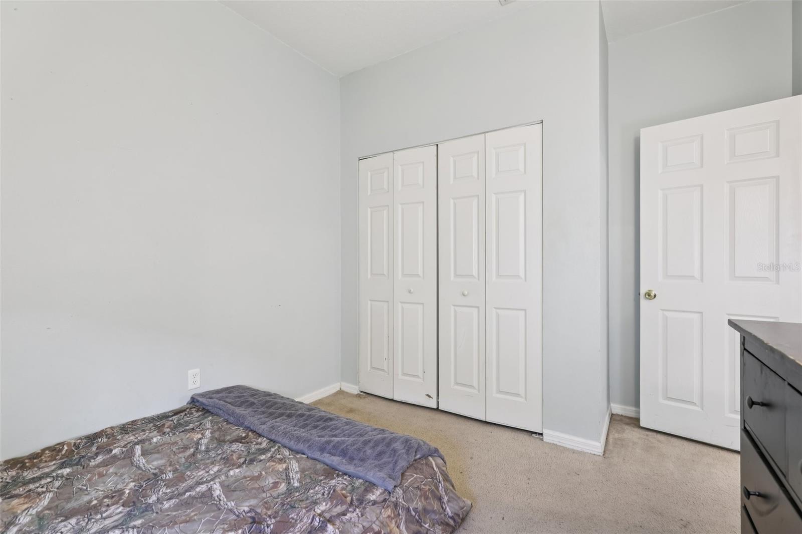 Image 19 of 37 For 1689 Strathmore Circle