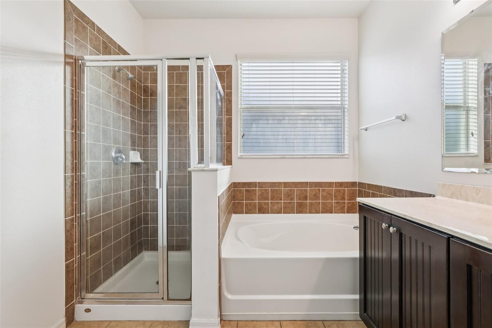 Image 28 of 37 For 1689 Strathmore Circle