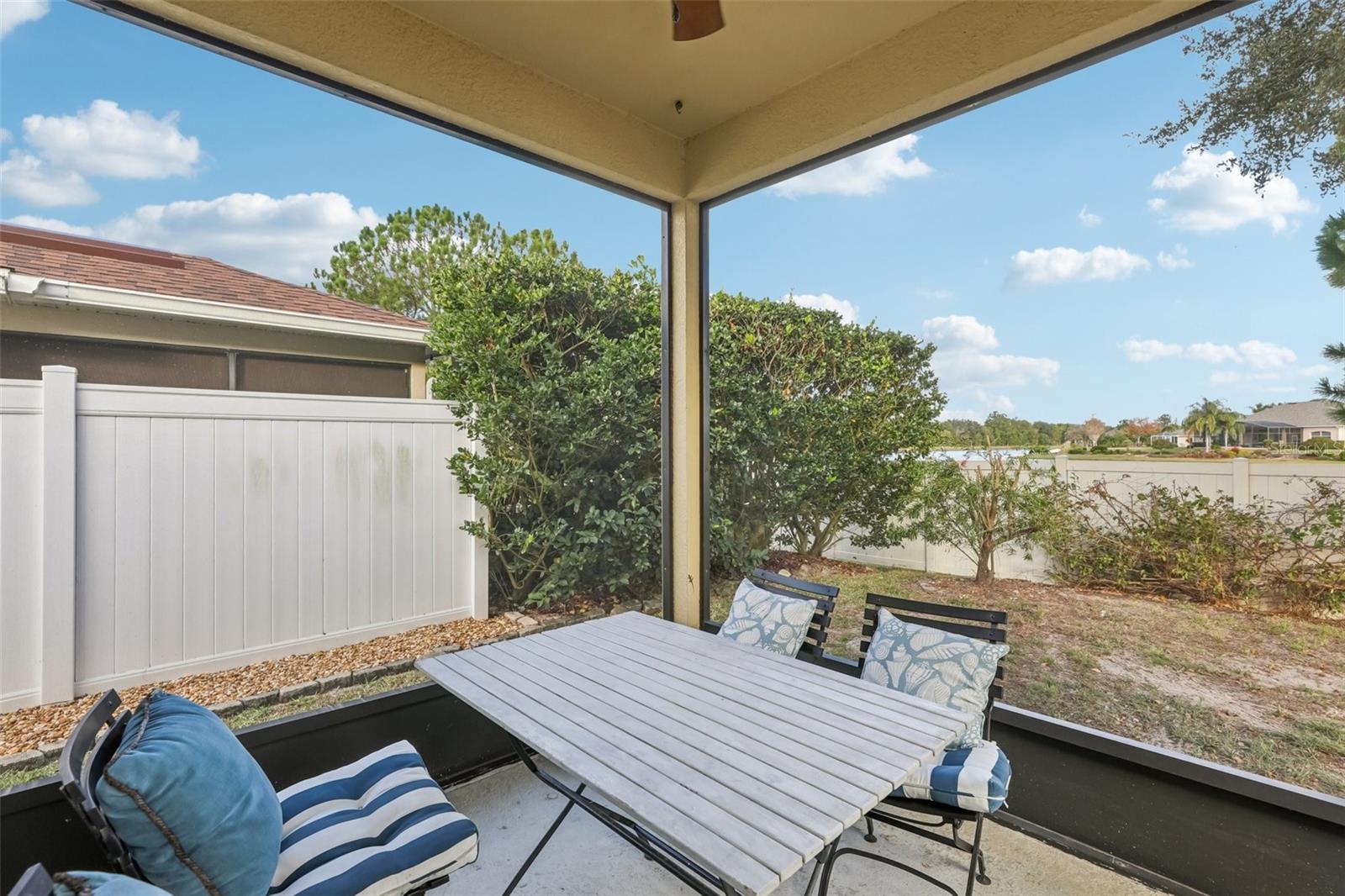 Image 30 of 37 For 1689 Strathmore Circle