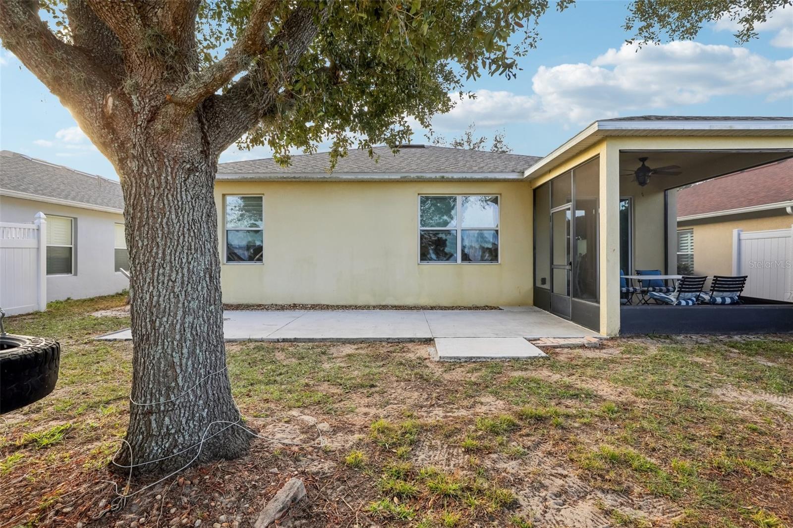 Image 33 of 37 For 1689 Strathmore Circle