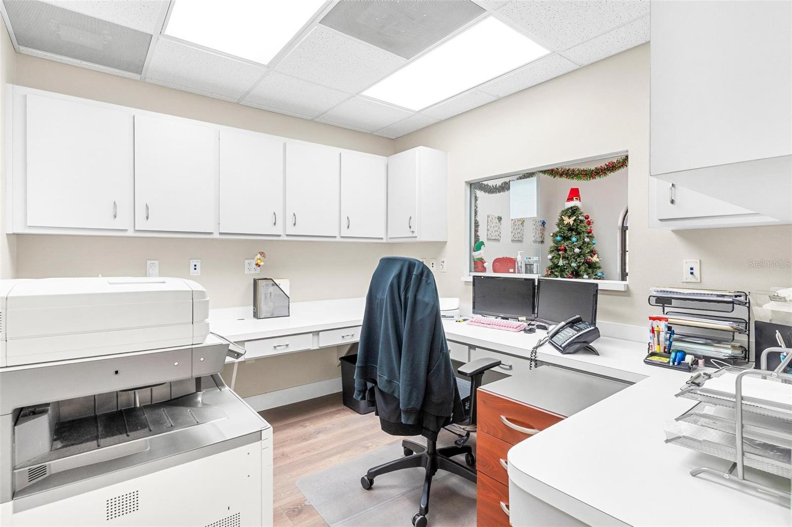 Image 24 of 33 For 920 Rolling Acres Road 201