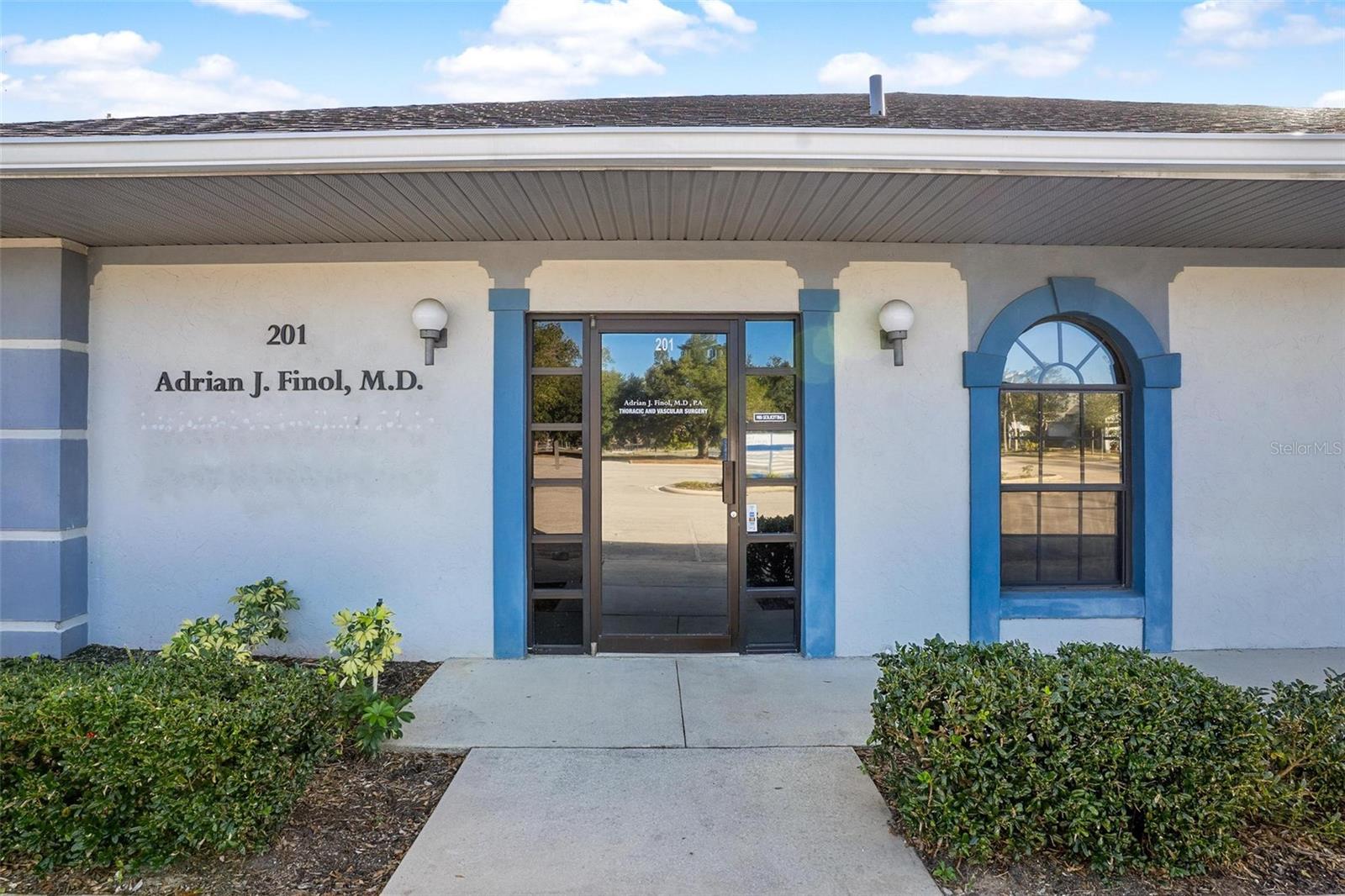 Image 26 of 33 For 920 Rolling Acres Road 201