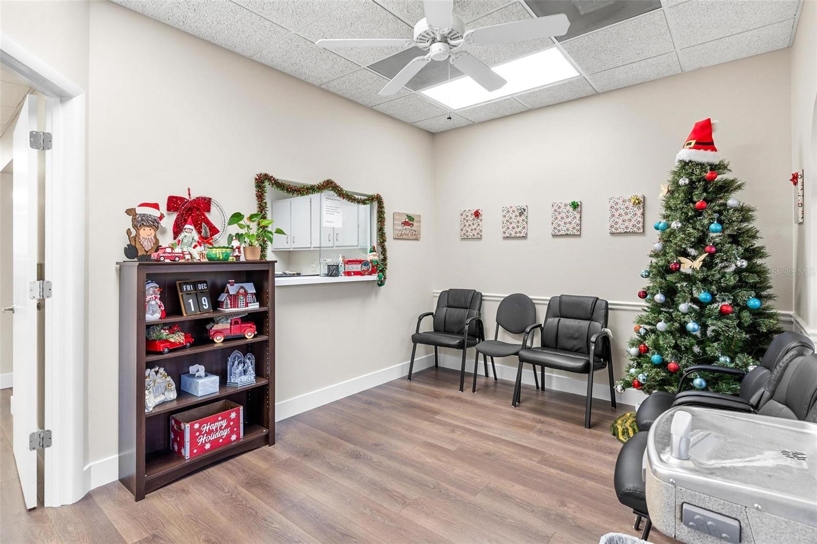 Image 6 of 33 For 920 Rolling Acres Road 201