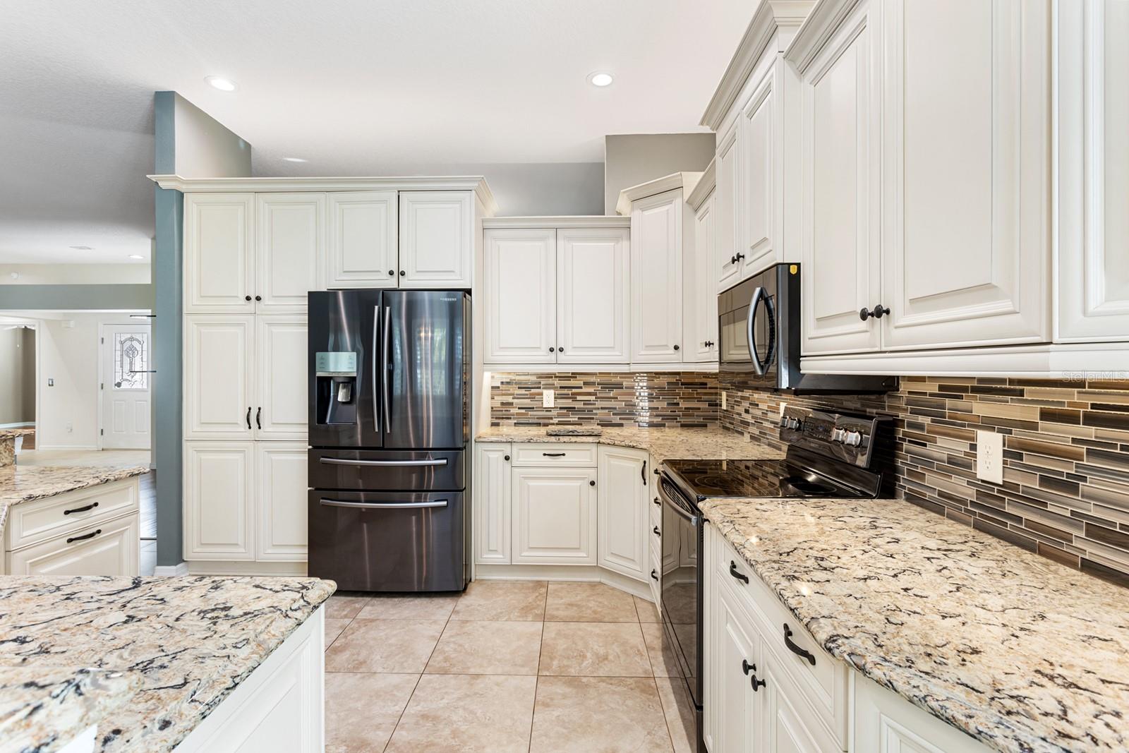 Image 12 of 37 For 602 Juanita Court