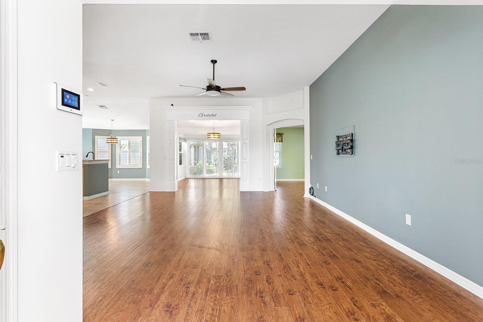 Image 5 of 37 For 602 Juanita Court