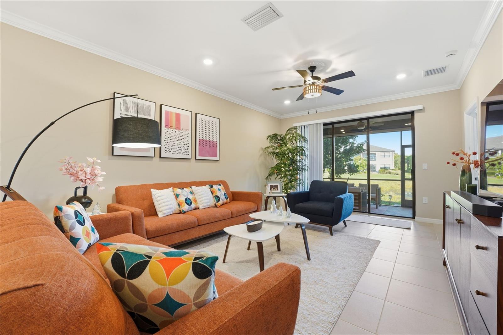 Image 13 of 50 For 23343 Collina Way 7-102