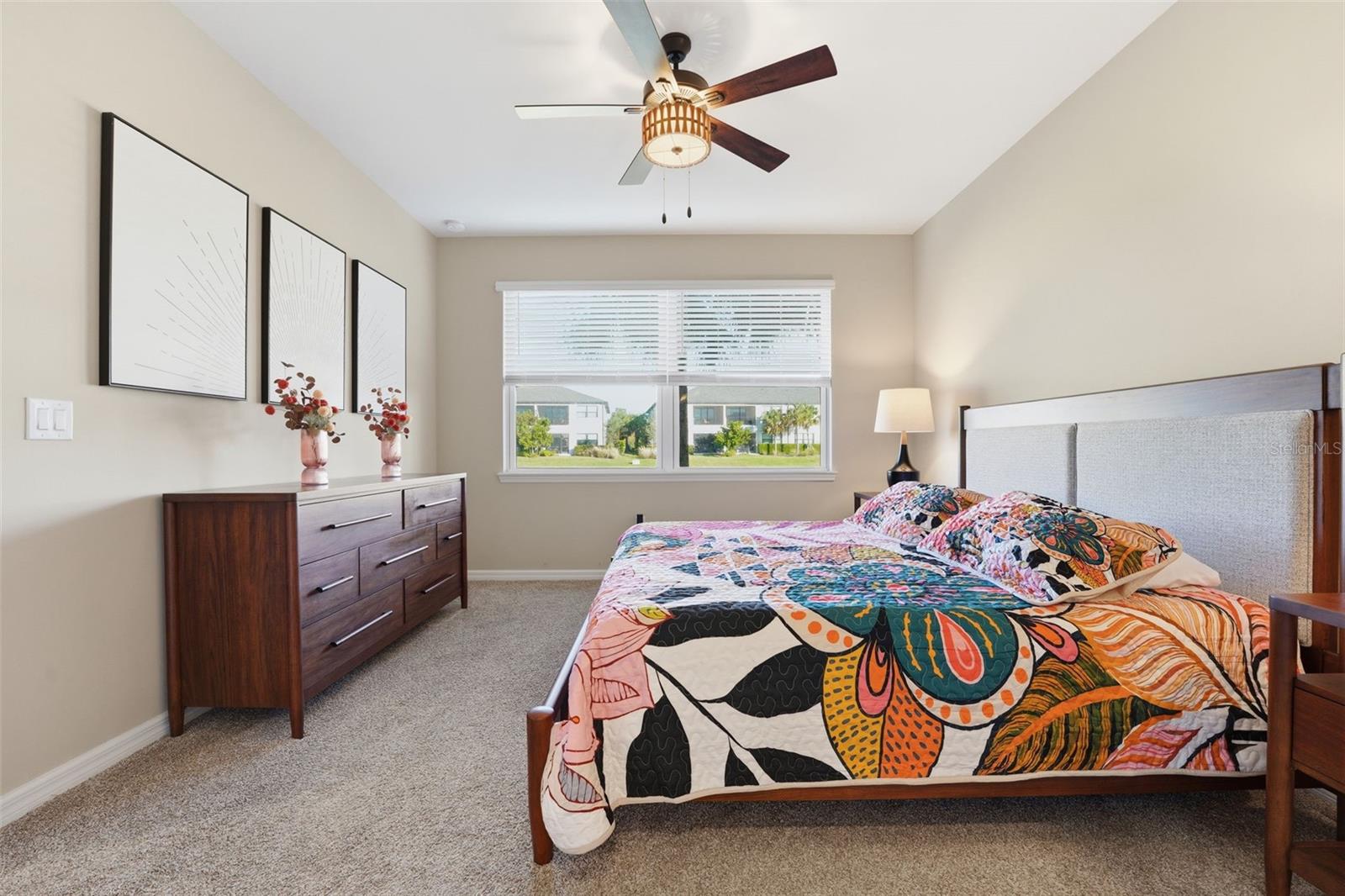 Image 16 of 50 For 23343 Collina Way 7-102