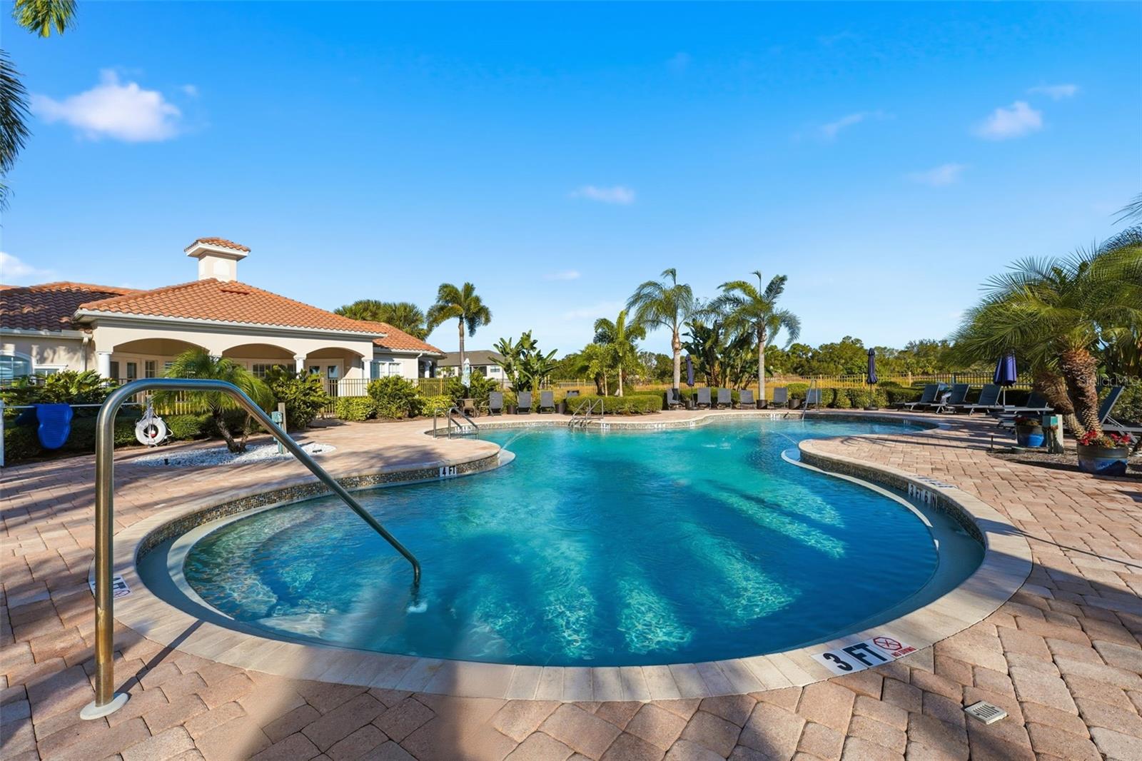 Image 39 of 50 For 23343 Collina Way 7-102