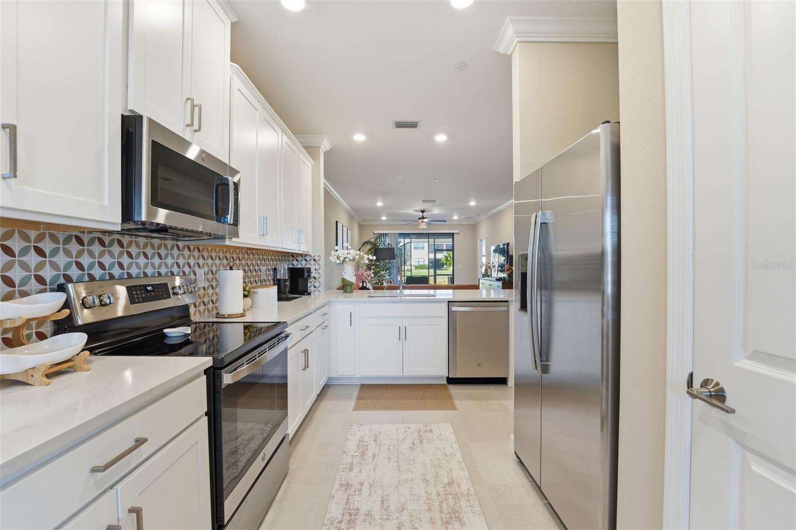 Image 4 of 50 For 23343 Collina Way 7-102