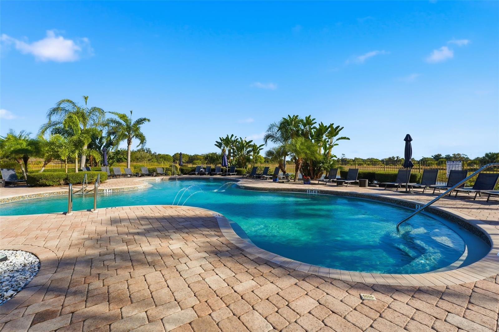 Image 40 of 50 For 23343 Collina Way 7-102