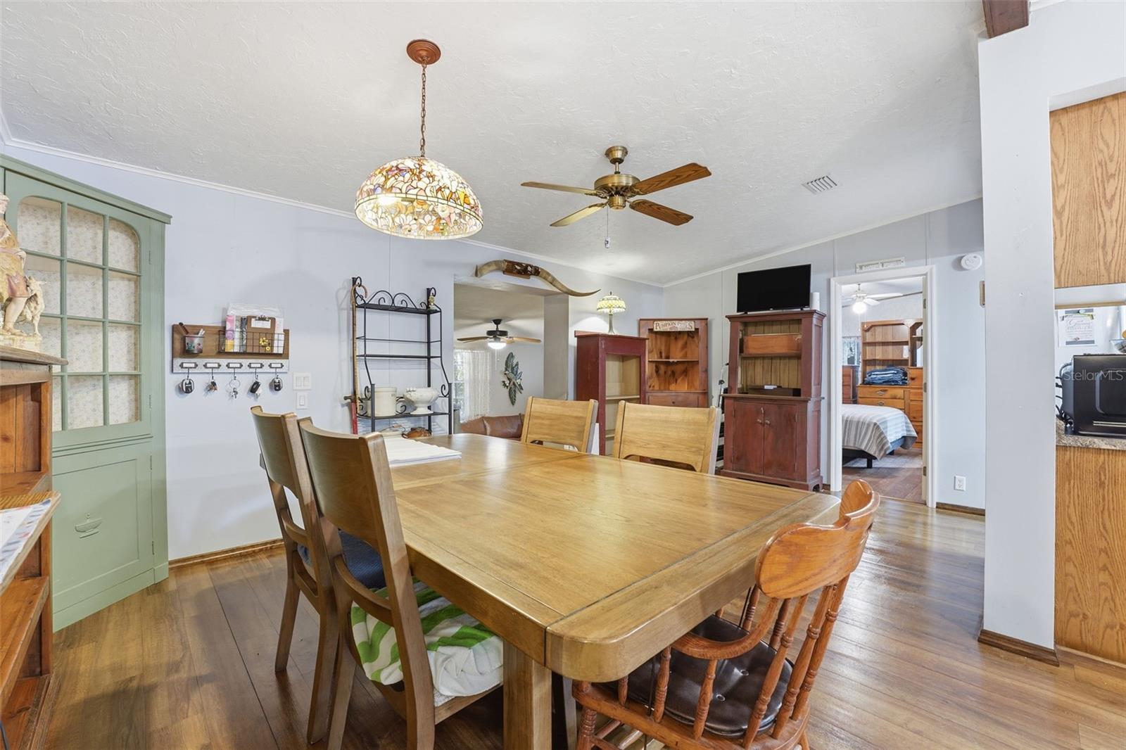 Image 15 of 50 For 1135 Pine Creek Avenue