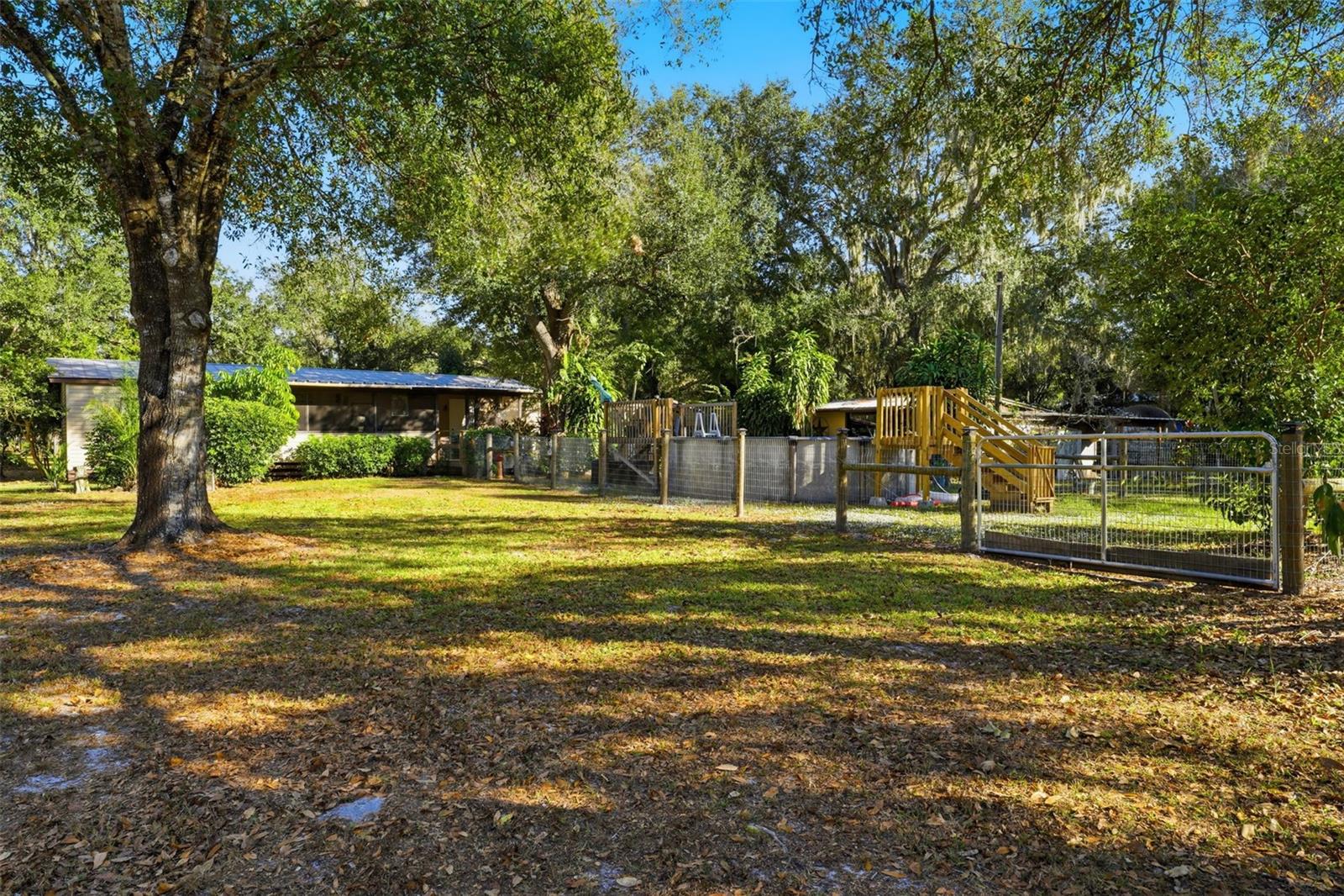 Image 37 of 50 For 1135 Pine Creek Avenue