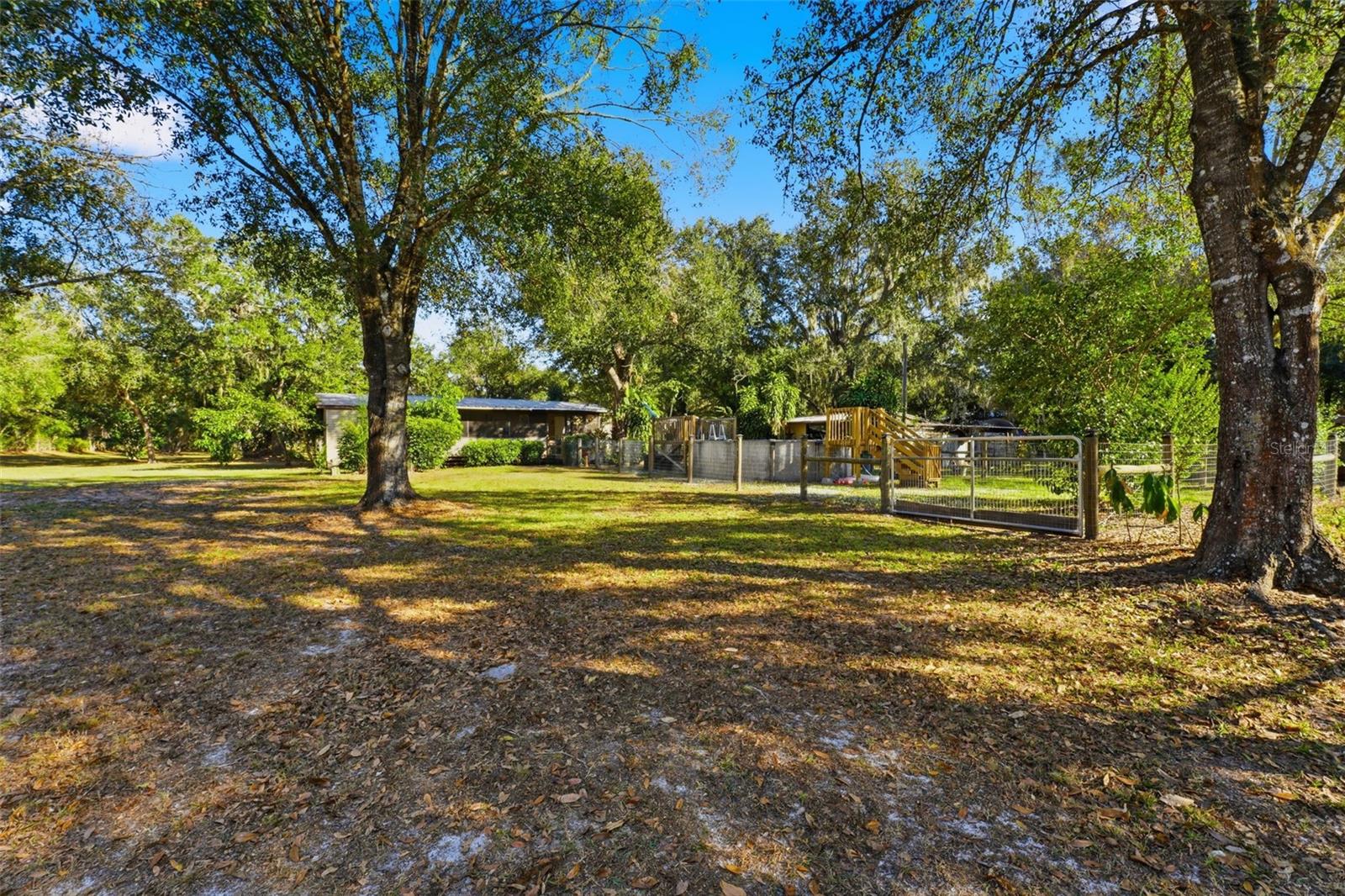 Image 38 of 50 For 1135 Pine Creek Avenue