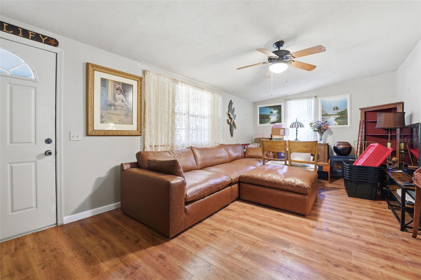 Image 7 of 50 For 1135 Pine Creek Avenue