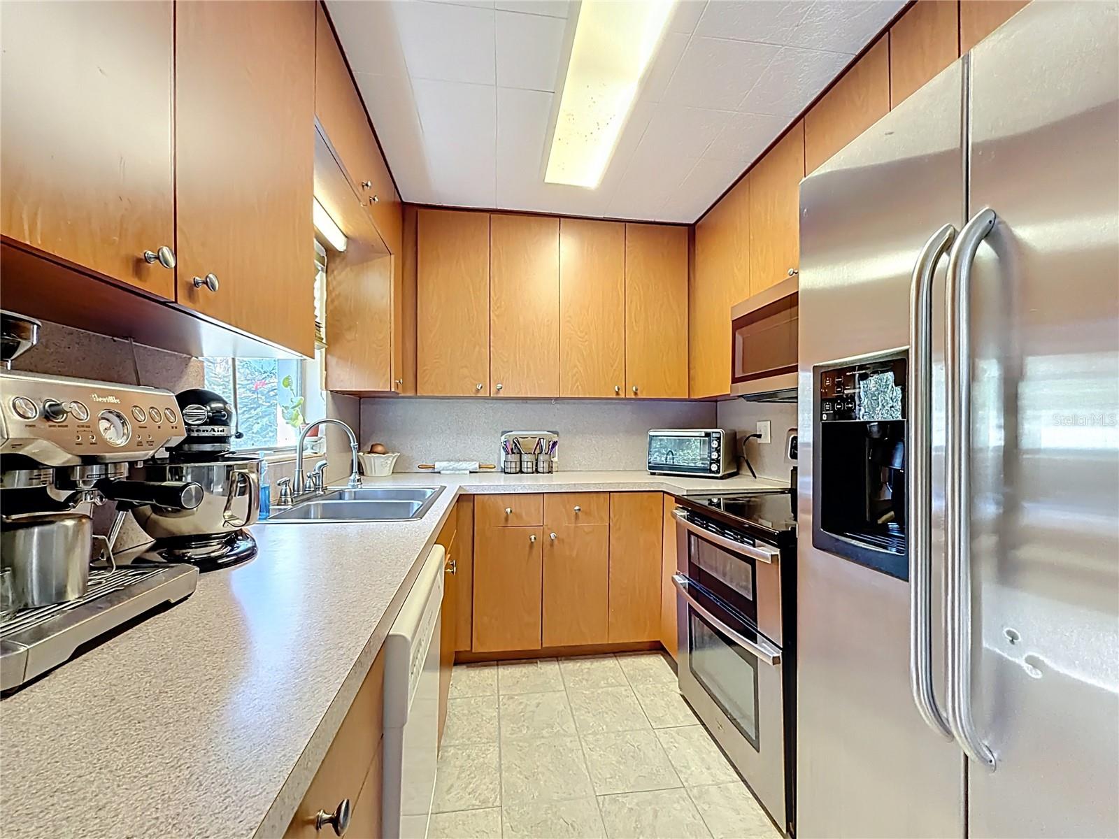 Image 17 of 27 For 114 Park Avenue