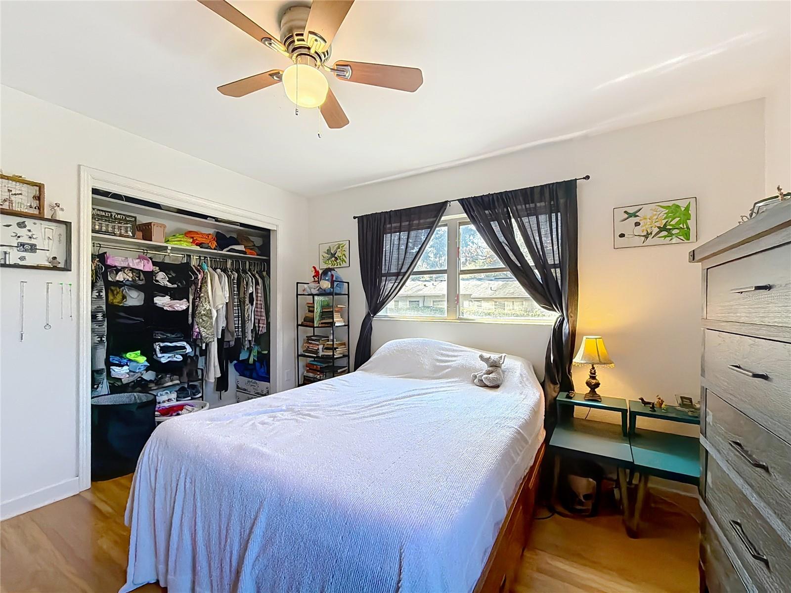 Image 24 of 27 For 114 Park Avenue